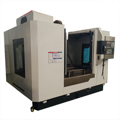 Tornio moderno che funziona, lavorare stupefacente del tornio di CNC di CNC